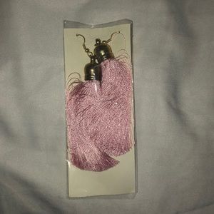 $5/30🔥🔥NWT pink fringed earrings stockings gift